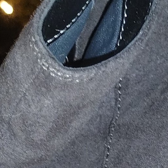 5/5.00 Anne Marino Boots - Picture 3 of 3